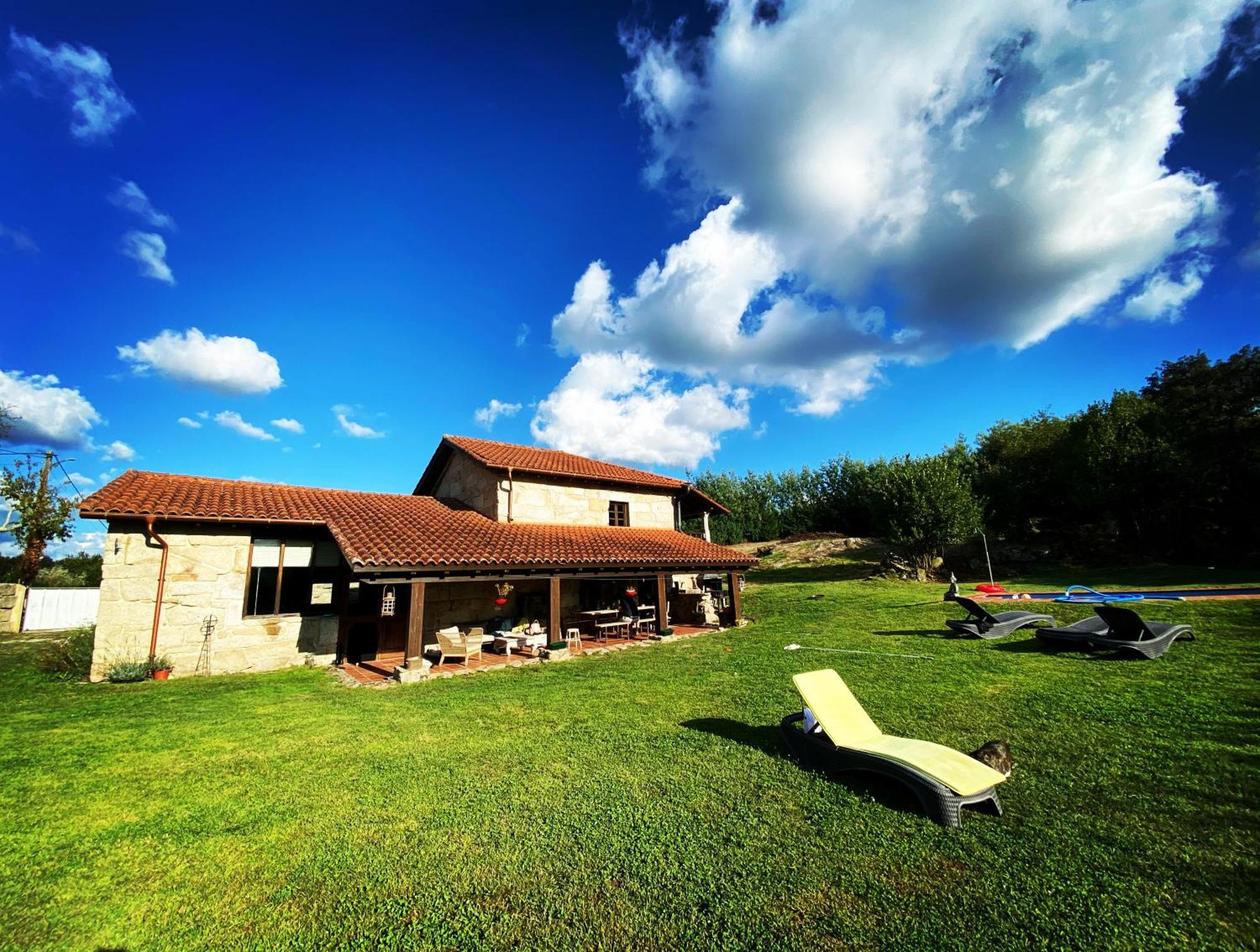 Habitaciones Con Bano Individual En Casa De Campo. Piscina. Amoeiro Eksteriør billede